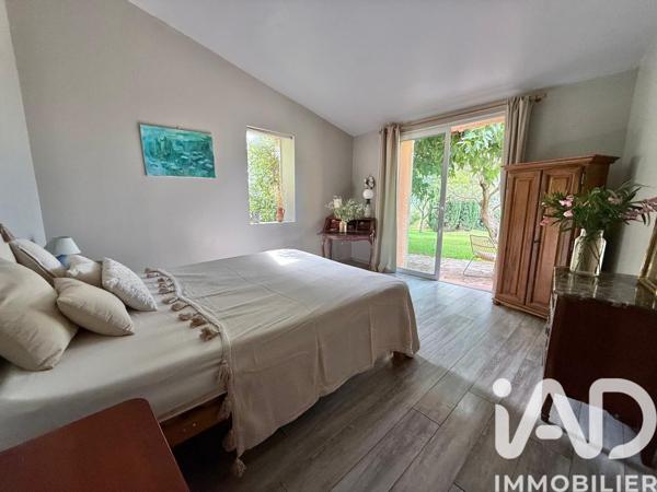 Maison à vendre 10 pièces 308 m² Sanary-sur-Mer
