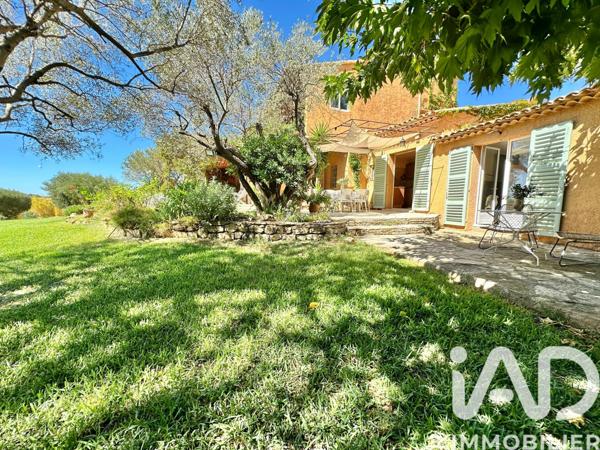 Maison à vendre 10 pièces 308 m² Sanary-sur-Mer