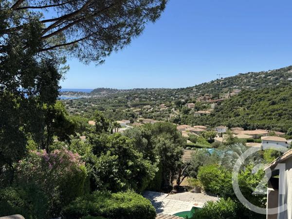 Maison à vendre  6 pièces - 175 m 2   CAVALAIRE SUR MER  - 83