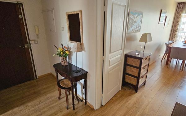 Appartement à vendre    3 pièces • 71,60 m2 Paris 15