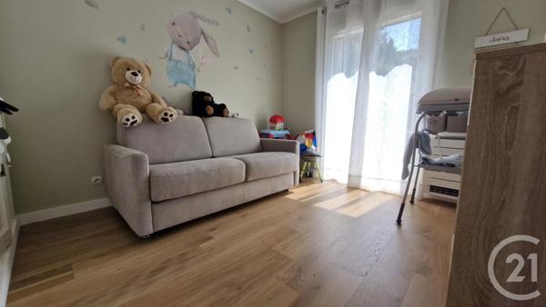 Maison à vendre  6 pièces - 143 m 2   SIX FOURS LES PLAGES  - 83