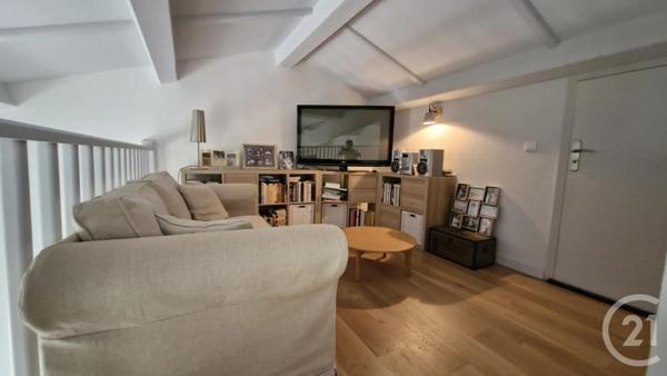 Maison à vendre  6 pièces - 143 m 2   SIX FOURS LES PLAGES  - 83