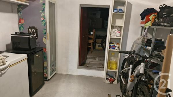 Maison à vendre  6 pièces - 143 m 2   SIX FOURS LES PLAGES  - 83