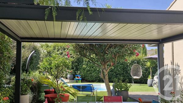 Maison à vendre  6 pièces - 143 m 2   SIX FOURS LES PLAGES  - 83