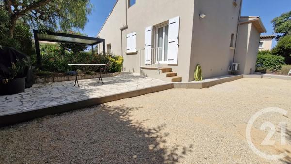 Maison à vendre  6 pièces - 143 m 2   SIX FOURS LES PLAGES  - 83
