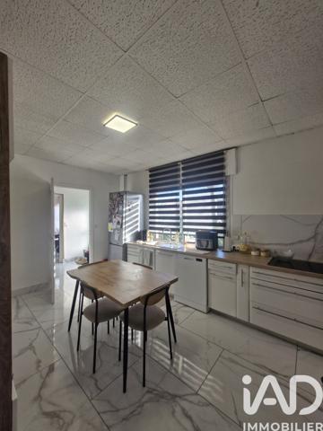 Maison à vendre 6 pièces 230 m² Vias