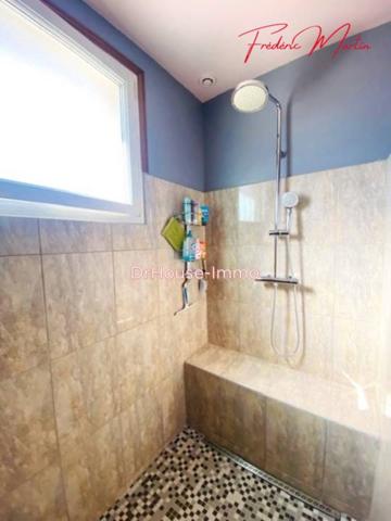 Maison à vendre 9 pièces de 230 m²