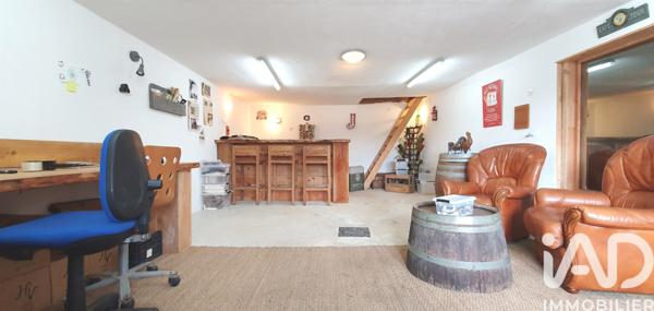 Maison à vendre 7 pièces 150 m² Saint-Germain-les-Vergnes