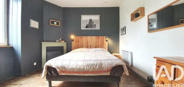 Maison à vendre 7 pièces 150 m² Saint-Germain-les-Vergnes