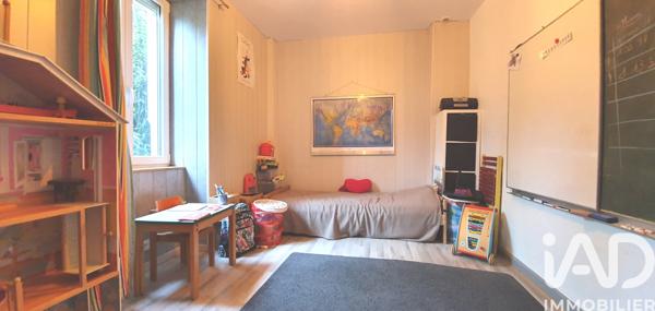 Maison à vendre 7 pièces 150 m² Saint-Germain-les-Vergnes