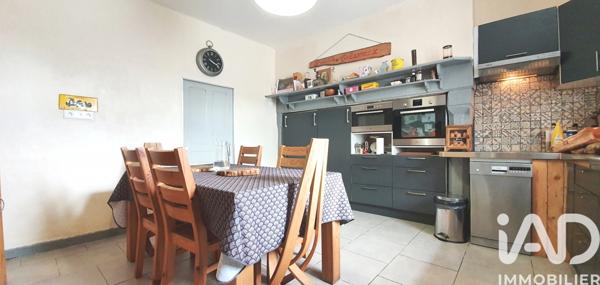 Maison à vendre 7 pièces 150 m² Saint-Germain-les-Vergnes