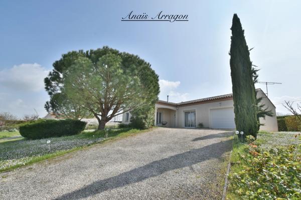 Maison à vendre de plain pied avec piscine 130m2