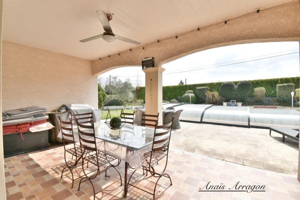 Maison à vendre de plain pied avec piscine 130m2