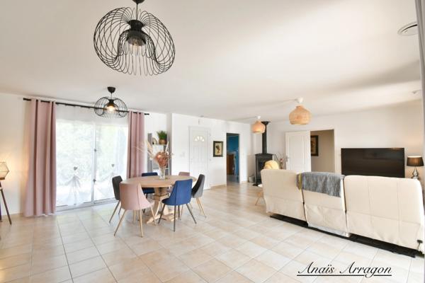 Maison à vendre de plain pied avec piscine 130m2