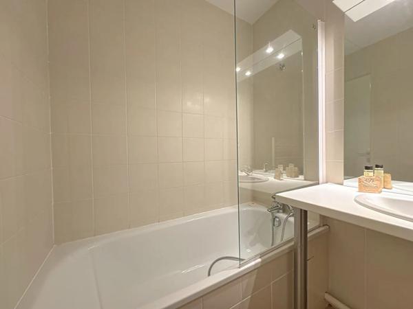 A vendre Appartement de 3 pièce(s) d'une superficie de 42m² avec piscines