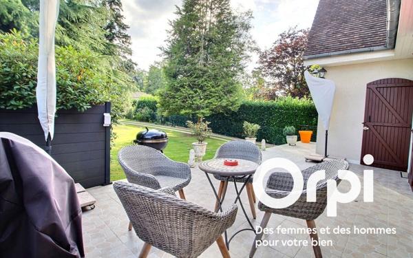 Maison à vendre    6 pièces • 159,79 m2 Dampierre-en-Yvelines