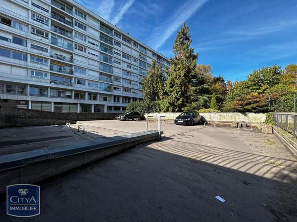 Parking à louer Angers (49100)