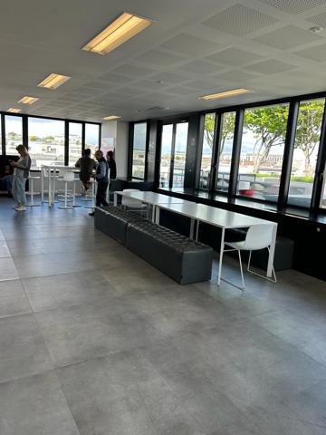 Bureaux à louer à Levallois-Perret avec rooftop et accès Métro 3