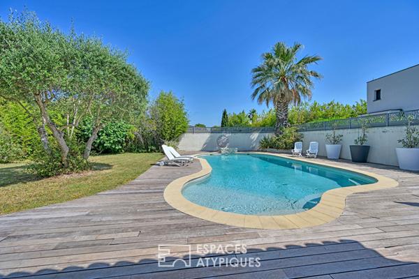 Maison de charme lumineuse avec piscine et dépendance, au calme à Lattes
