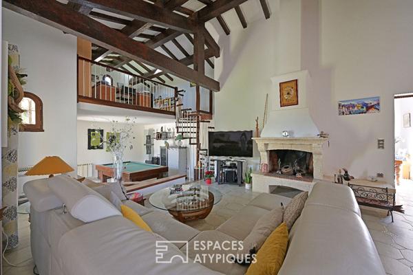 Maison de charme lumineuse avec piscine et dépendance, au calme à Lattes