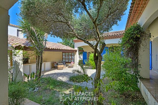 Maison de charme lumineuse avec piscine et dépendance, au calme à Lattes