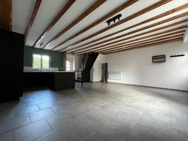 A vendre axe Rennes Saint Brieuc, maison de bourg à Gaël proche Saint Méen le Grand