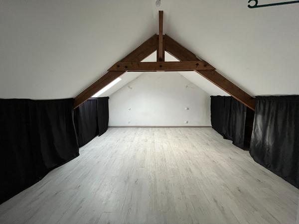 A vendre axe Rennes Saint Brieuc, maison de bourg à Gaël proche Saint Méen le Grand