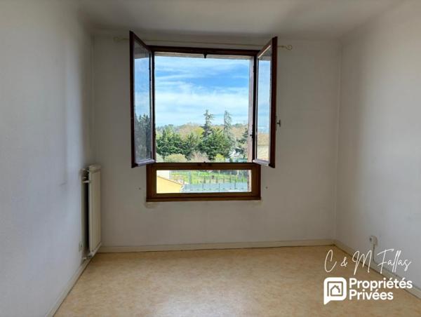 Appartement T3 lumineux 70 m² - Cave + parking fermé à Orange
