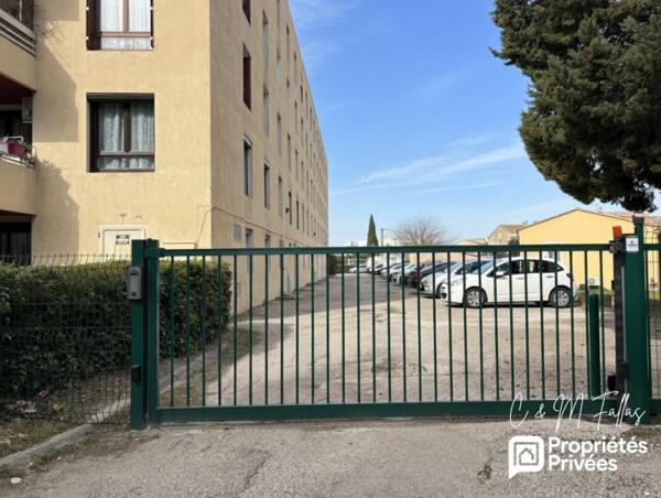 Appartement T3 lumineux 70 m² - Cave + parking fermé à Orange