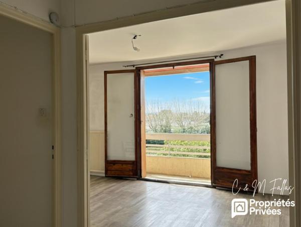 Appartement T3 lumineux 70 m² - Cave + parking fermé à Orange