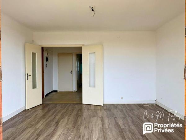 Appartement T3 lumineux 70 m² - Cave + parking fermé à Orange