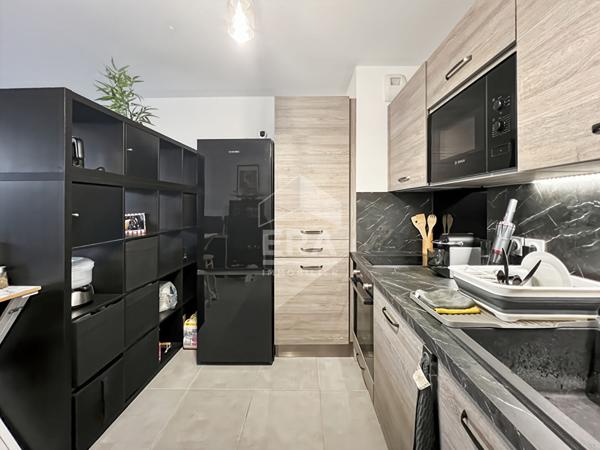 STUDIO RDC résidence récente