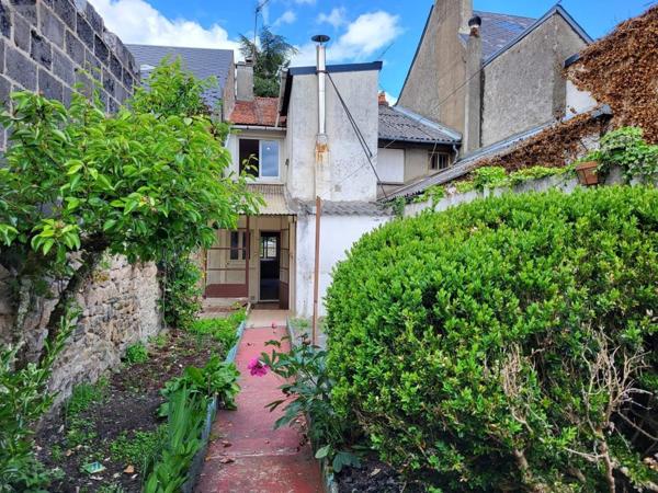 Maison à vendre à Dun-le-Palestel en Creuse (23800), ref : 1229