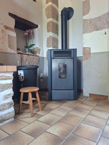 Propriété Corps de Ferme, Bâtisse d'habitation de caractère , nombreuses dependances dont Box, proche ALENCON, LE PERCHE, 2h00 PARIS