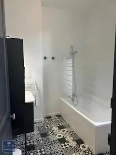 Appartement à louer 4 pièces 98.44m²