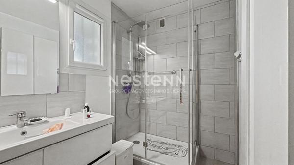Appartement 83 m² avec 2 chambres, loggia et double garage à vendre à Arles