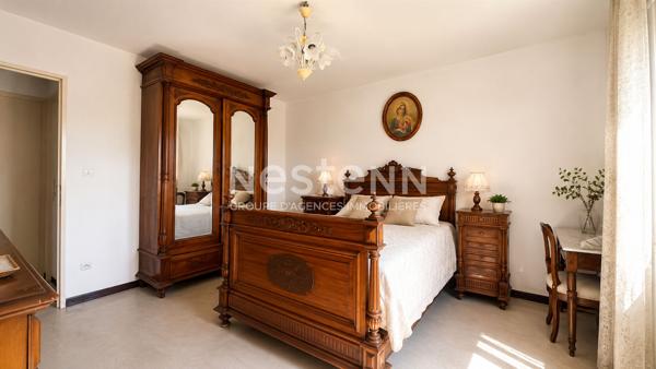 Appartement 83 m² avec 2 chambres, loggia et double garage à vendre à Arles
