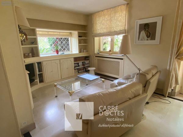 Villa à vendre à Nîmes dans le Gard (30900), ref : 1002441 Route de sauve