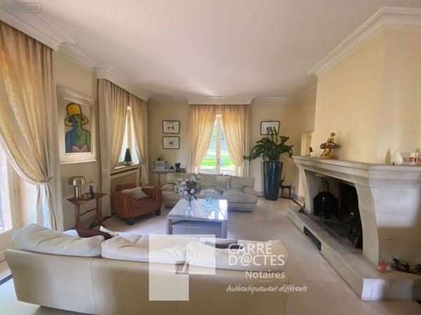 Villa à vendre à Nîmes dans le Gard (30900), ref : 1002441 Route de sauve