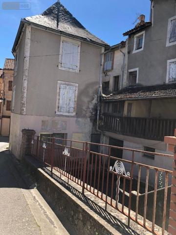 Immeuble à vendre à Lacapelle-Marival dans le Lot (46120), ref : 46030/IMMR/186
