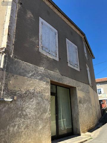 Immeuble à vendre à Lacapelle-Marival dans le Lot (46120), ref : 46030/IMMR/186