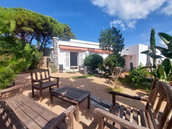 PORTICCIO - DOMAINE DE LA POINTE ? MAISON DE PLAIN-PIED AVEC TOIT-TERRASSE DE 100 m²