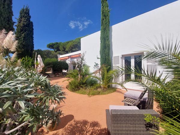 PORTICCIO - DOMAINE DE LA POINTE ? MAISON DE PLAIN-PIED AVEC TOIT-TERRASSE DE 100 m²