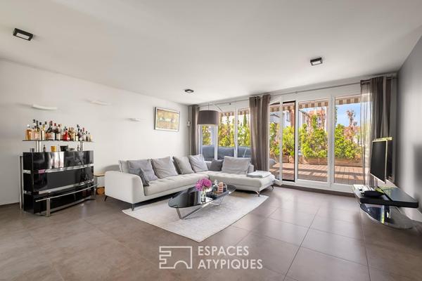 Toit-terrasse d’exception avec très grande terrasse et garage dans une résidence de standing
