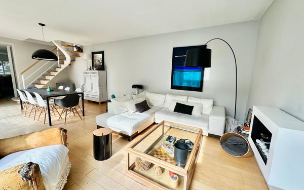 Maison à vendre    5 pièces • 135 m2 Le Bouscat