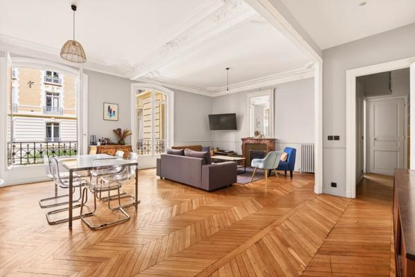 Bureau Paris 9e - LIÈGE / NOUVELLE ATHÈNES