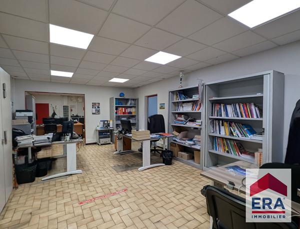 Local d'activité Pierrelatte 2550 m2