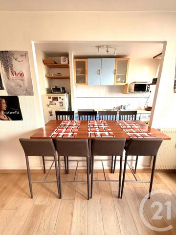 Appartement F2 à vendre  2 pièces - 54,39 m 2   PARIS  - 75020