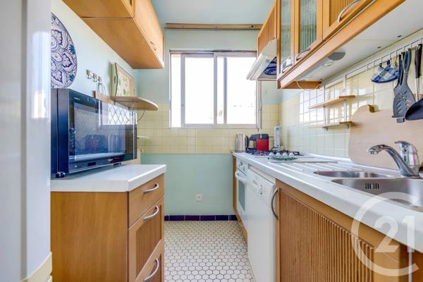 Appartement F2 à vendre  2 pièces - 41,92 m 2   PARIS  - 75015