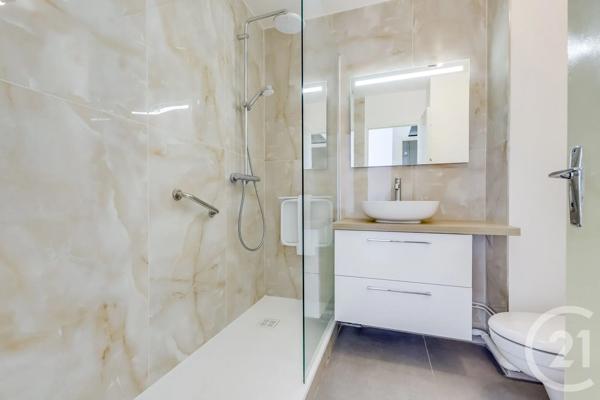 Appartement F2 à vendre  2 pièces - 41,92 m 2   PARIS  - 75015